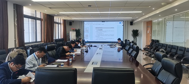 远程会审中 薛强强.jpg